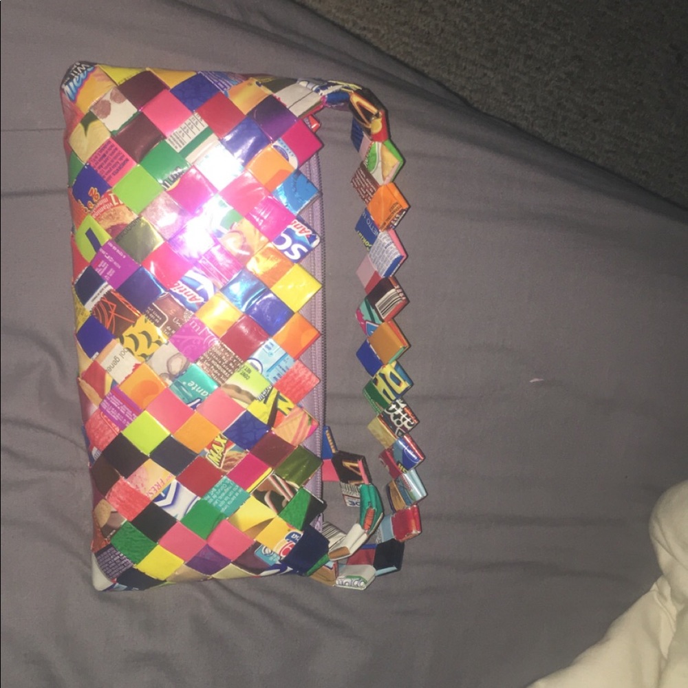 Purse - Picture 2 of 3